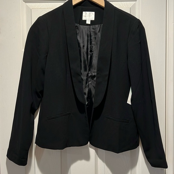 Decree Jackets & Blazers - Decree Black Tuxedo Lapel Open Front Blazer